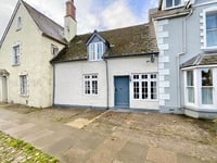 Property jewel in the heart of Usk