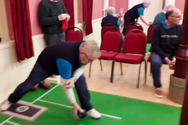 Dingestow roll on at top of bowls league