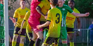 Daffs finally wilt under Wantage pressure