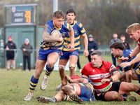 Leaders Blackwood blow Mon away in first game of 26 
