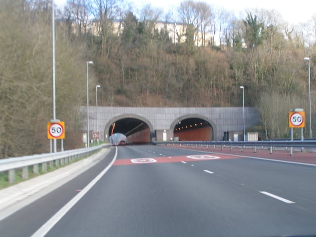 Roadworks on A40 Gibraltar tunnels