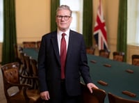 UK lowers voting age to 16