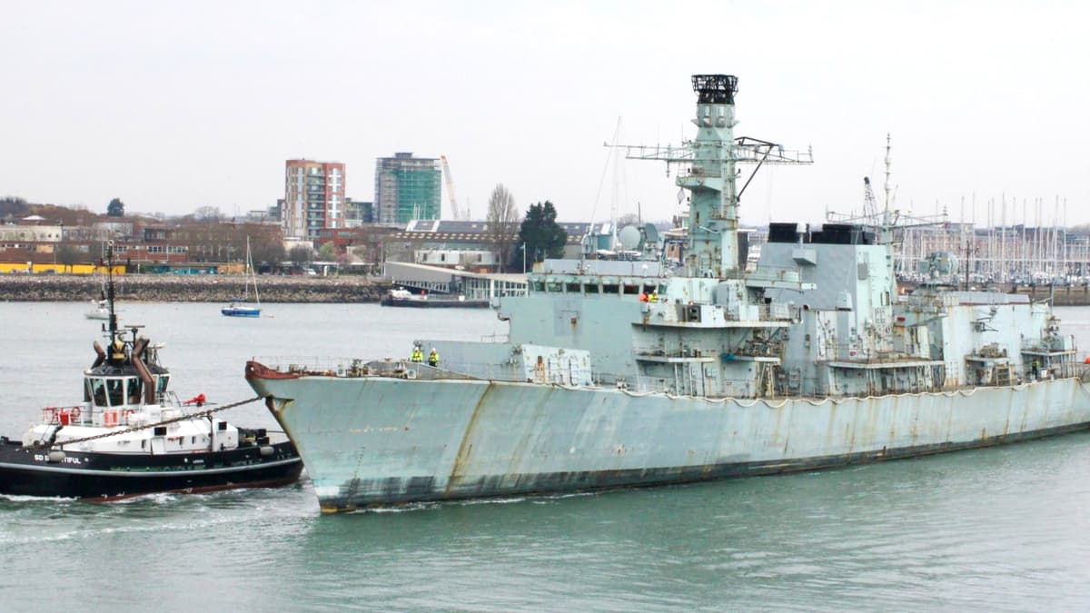 HMS Monmouth takes last voyage to Turkish breaker's yard