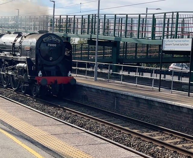 VIDEO: Steam locomotive 7000 Britannia at Severn Tunnel Junction