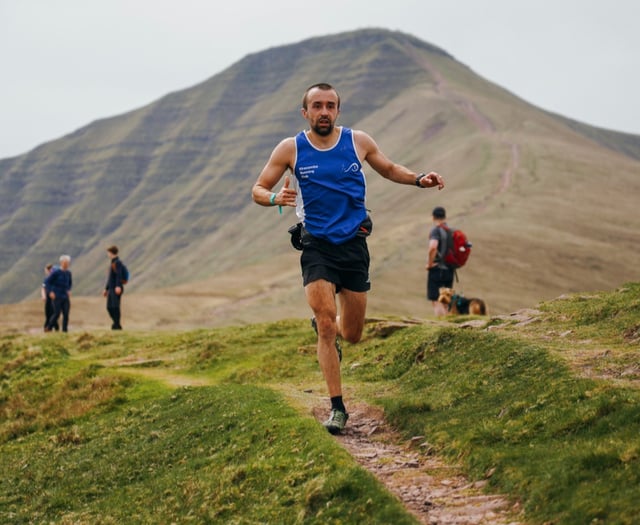 Stellar Dellar takes Cribyn fell race 
