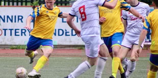 Kingfishers hold league leaders but promotion hopes dashed