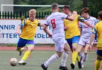 Kingfishers hold league leaders but promotion hopes dashed