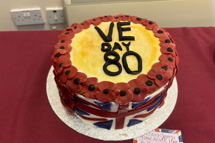 Llangybi VE day cake