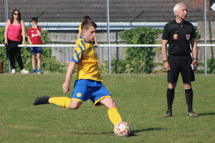 It all came down to penalties in the Gwent Senior Cup final 