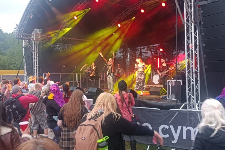 The Makings performing at Devauden Festival