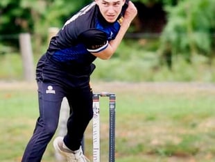 Usk see off city slickers in seven-wicket win