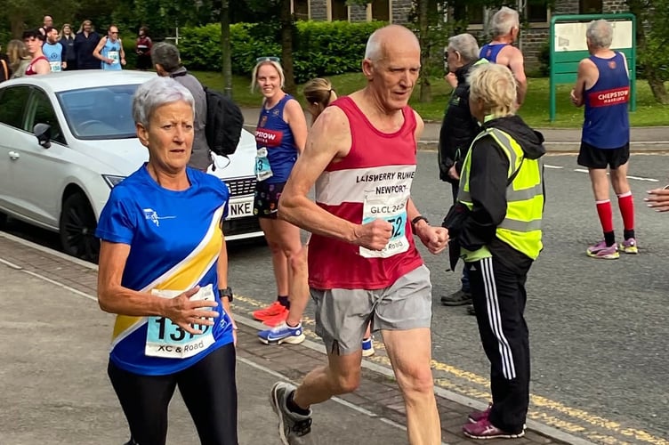 A Spirit runner in the GLCL race