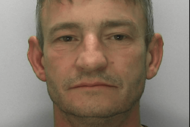 Violent man jailed after vicious assault and head chop threat