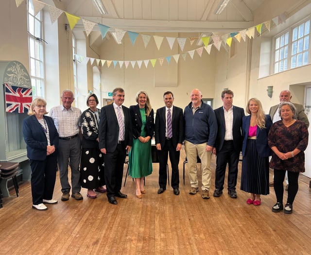 Transport Minister meets campaigners over A40 blackspot junction