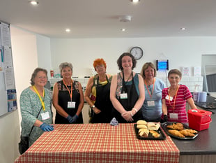 Volunteers save tonnes of food from waste