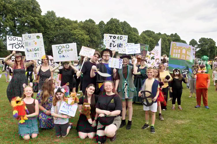 Savoy Youth Theatre's Toads and Weasels entry