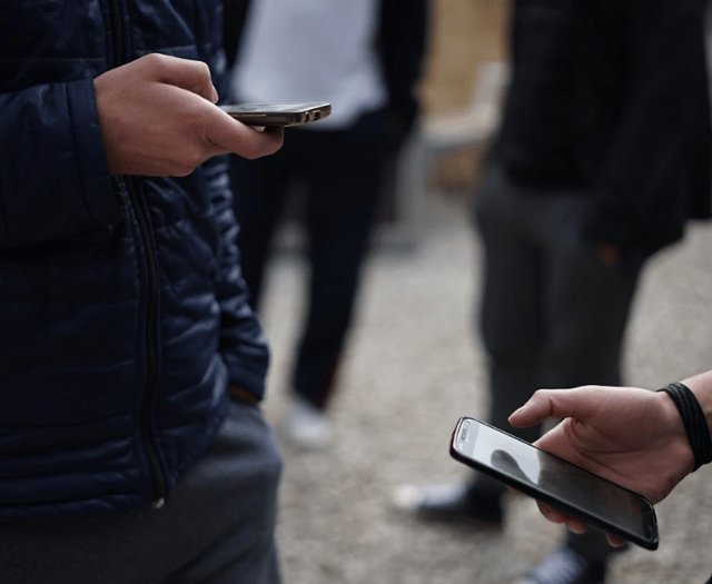 Monmouthshire residents urge for action over poor phone signal