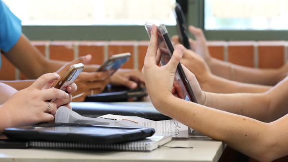 Should we blanket ban mobile phones in Welsh Schools?
