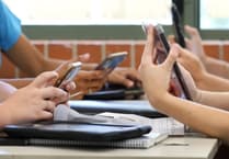 Legal action to ban smartphones in schools