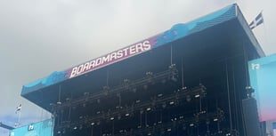 Stay hydrated at festivals with expert tips