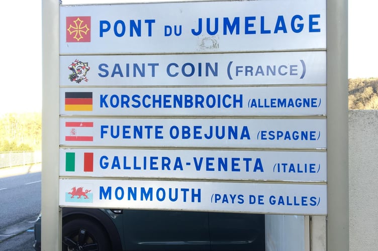 Official sign