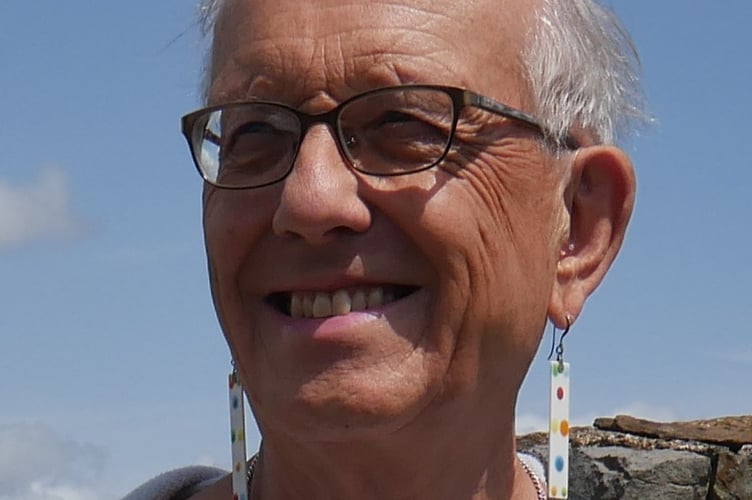 P R Ellis