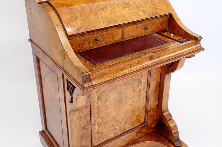 Victrorian Piano Front Davenport