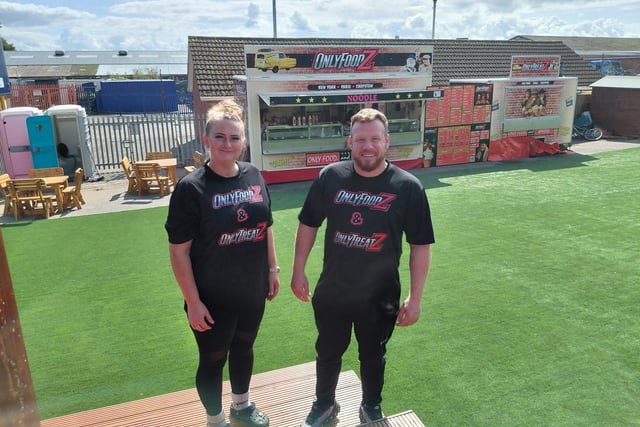 Social media-hit burger van duo granted block trading licence