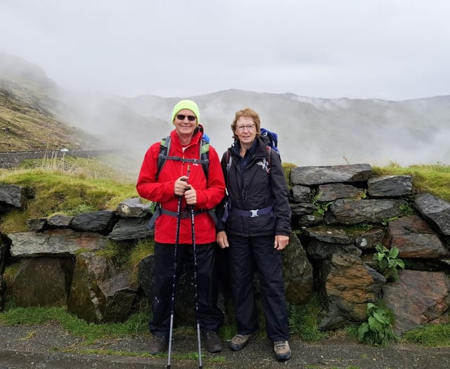 Pair complete Three Peaks challenge