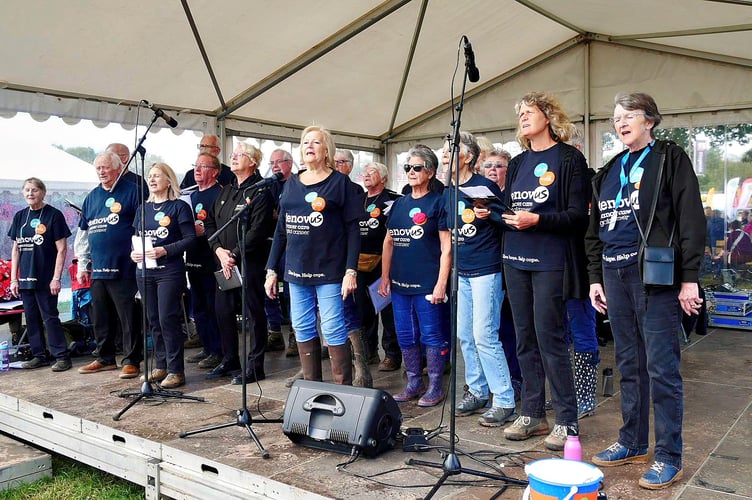 Musical entertainment from the Tenovus Choir