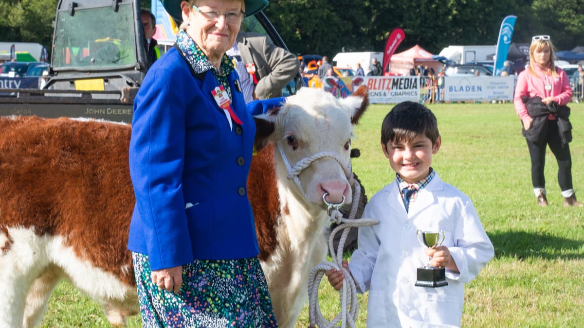 Usk Show: Grand Parade Shines Despite Showers | Monmouthshirebeacon...