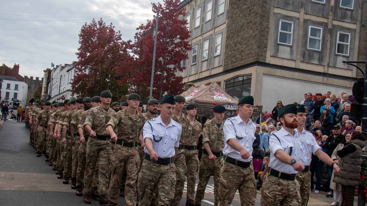 PICTURES AND VIDEO: 1 Rifles celebrate return with parade through ...