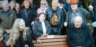 Mott the Hoople founders remembered with Wyeside memorial bench