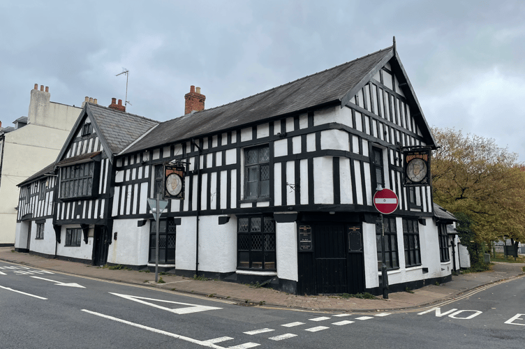 The Queens Head pub in Monmouth