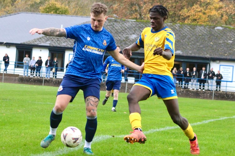 Newport Corries stole a march on Monmouth with a 4-2 win at the Sportsground.