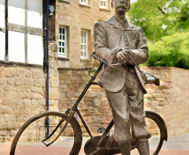 Choirs unite with soloists and orchestra for Elgar masterpiece