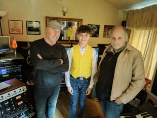 Monmouthshire Teen Releases Charity Christmas Single 



