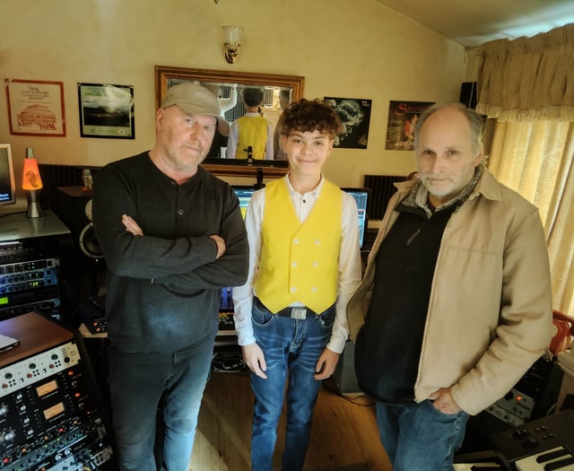 Monmouthshire Teen Releases Charity Christmas Single 



