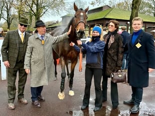 Venetia marks 30 years with superb second for Royale Pagaille