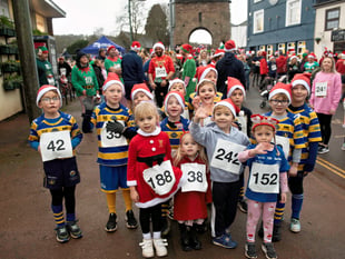 Santa Dash spreads cheer in Monmouth