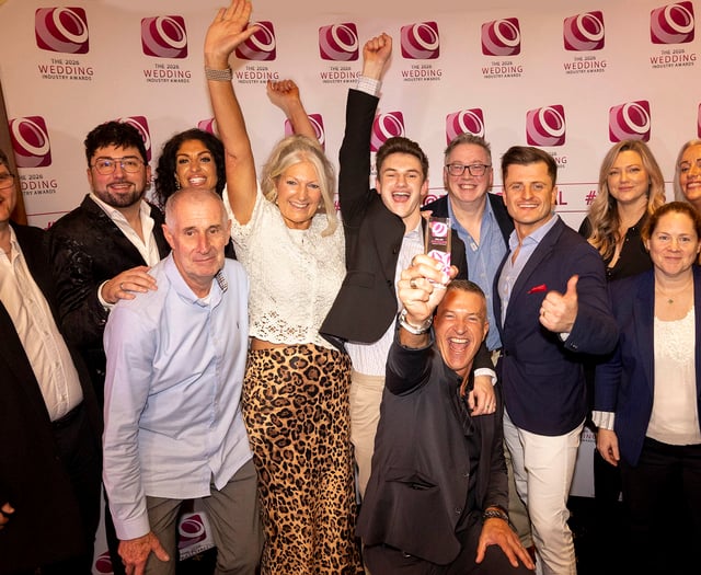 Glewstone Court wins top regional wedding venue award