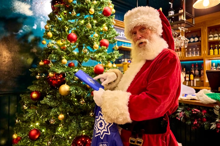 Frontline workers enjoy a festive celebration as new research reveals the UKâs top 10 biggest Christmas emergencies. // The biggest Christmas âemergenciesâ include forgetting to defrost the turkey, leaving someone off the gift list, and running out of wrapping paper. A poll of 2,000 adults who celebrate the season uncovered the nationâs top festive fumbles, with the top 25 also featuring dropping the turkey while taking it out of the oven (25 per cent). Many added forgetting to collect relatives (13 per cent) and blowing a fuse thanks to the display of Christmas lights (12 per cent). Others misjudged how many seats theyâd need around the dinner table (11 per cent), while nine per cent have watched in horror as pets pulled down the Christmas tree.
