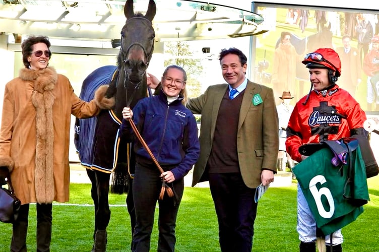 Zertakt secured a first win over fences for Venetia Williams at the Cheltenham Christmas meeting
