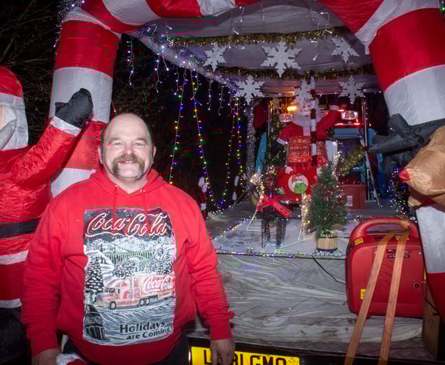 All aboard for Berry Hill parade