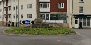 New Years Eve celebration at Monmouth roundabout 