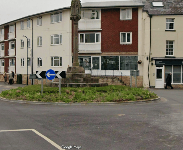 New Years Eve celebration at Monmouth roundabout 