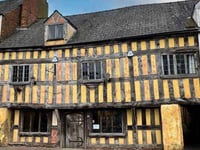 Tudor high street building to have modern extension demolished