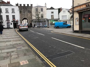 chepstow high street gets yellow lines