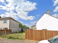 Timber fence gets a wall of disapproval
