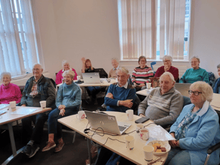 Raglan community group boosts confidence in technology skills